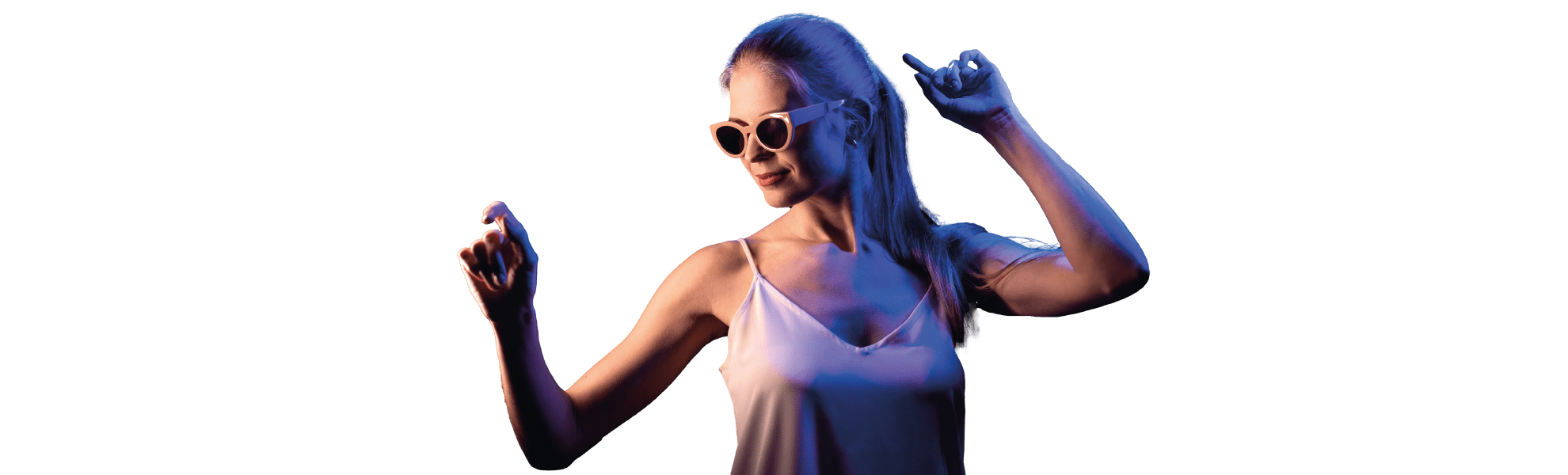 mujer-gafas-sol-luz-azul